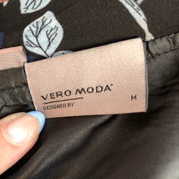 Bomber jackets - Picture 5 of 5